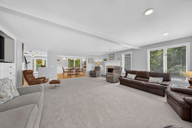 23 Merrymeeting Drive, Merrimack, NH 03054