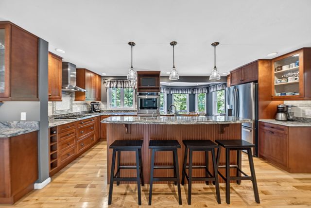 23 Merrymeeting Drive, Merrimack, NH 03054