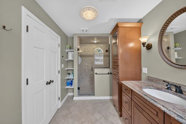 23 Merrymeeting Drive, Merrimack, NH 03054