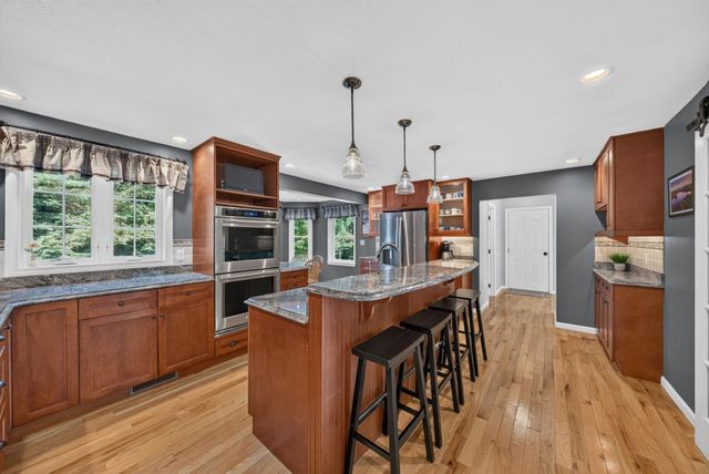 23 Merrymeeting Drive, Merrimack, NH 03054