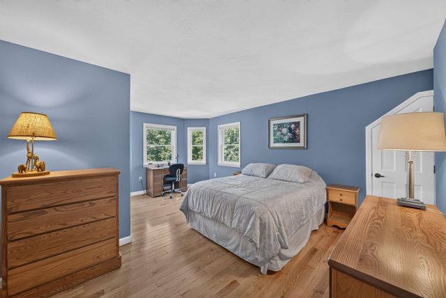 23 Merrymeeting Drive, Merrimack, NH 03054