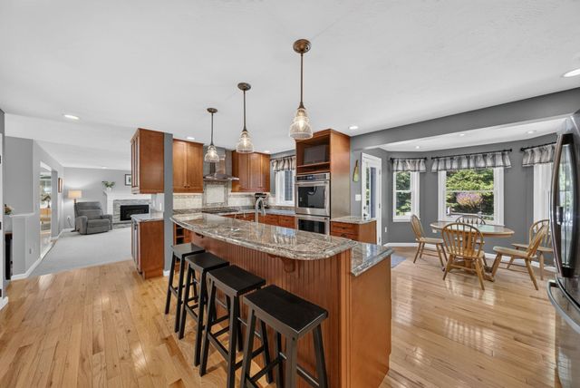 23 Merrymeeting Drive, Merrimack, NH 03054
