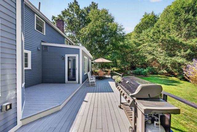 23 Merrymeeting Drive, Merrimack, NH 03054