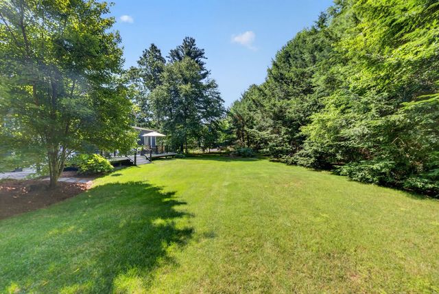 23 Merrymeeting Drive, Merrimack, NH 03054