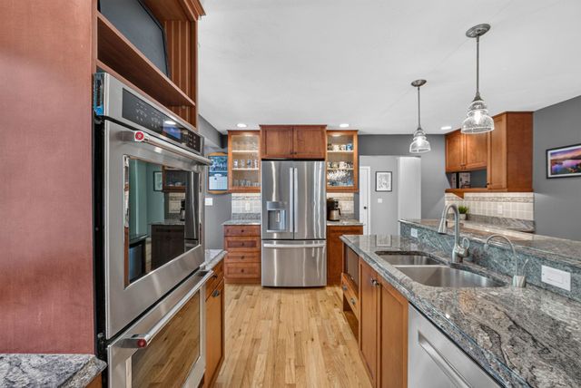 23 Merrymeeting Drive, Merrimack, NH 03054