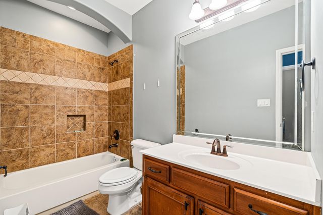 1190 WOODLAND MANOR BLVD, Unincorporated, TN 38018