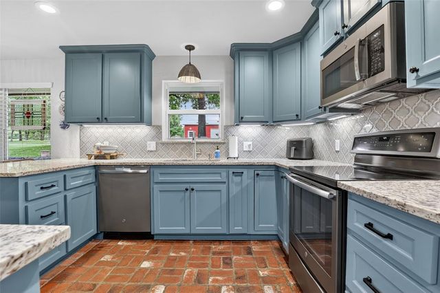 2113 Hummingbird Lane, Edmond, OK 73034