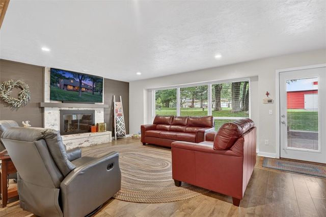 2113 Hummingbird Lane, Edmond, OK 73034