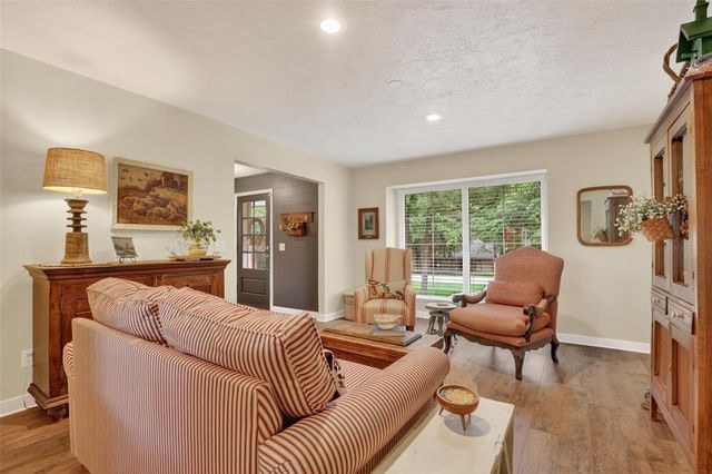 2113 Hummingbird Lane, Edmond, OK 73034