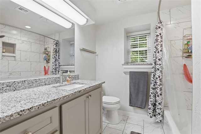 2113 Hummingbird Lane, Edmond, OK 73034