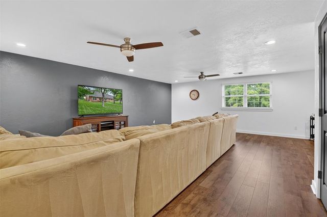 2113 Hummingbird Lane, Edmond, OK 73034