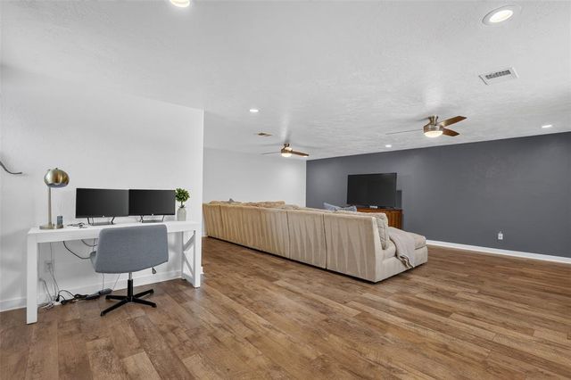 2113 Hummingbird Lane, Edmond, OK 73034