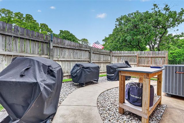 2113 Hummingbird Lane, Edmond, OK 73034