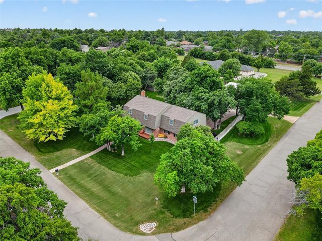 2113 Hummingbird Lane, Edmond, OK 73034