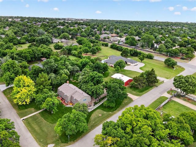2113 Hummingbird Lane, Edmond, OK 73034