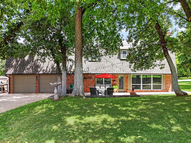 2113 Hummingbird Lane, Edmond, OK 73034