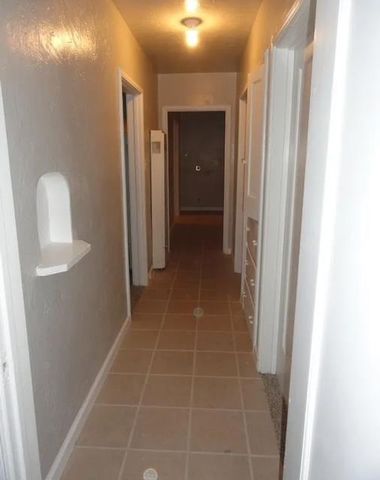 1806 E Clinton Avenue, Fresno, CA 93703