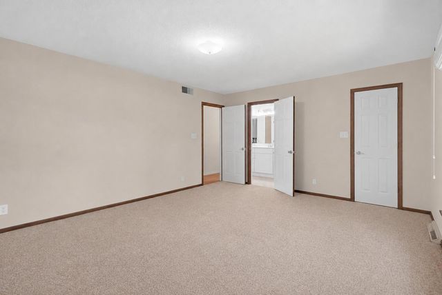 528 N CEDAR LAKE DR, Columbia, MO 65203