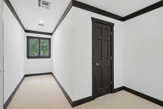 528 N CEDAR LAKE DR, Columbia, MO 65203