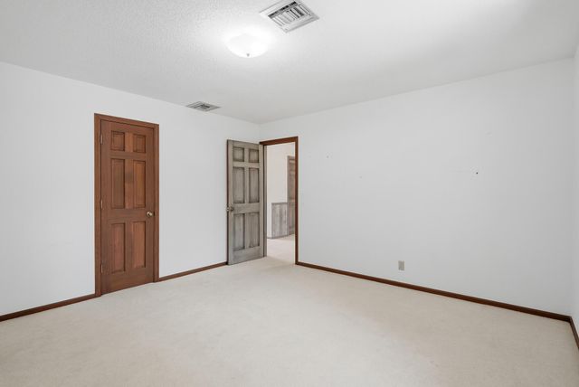 528 N CEDAR LAKE DR, Columbia, MO 65203