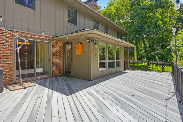 528 N CEDAR LAKE DR, Columbia, MO 65203
