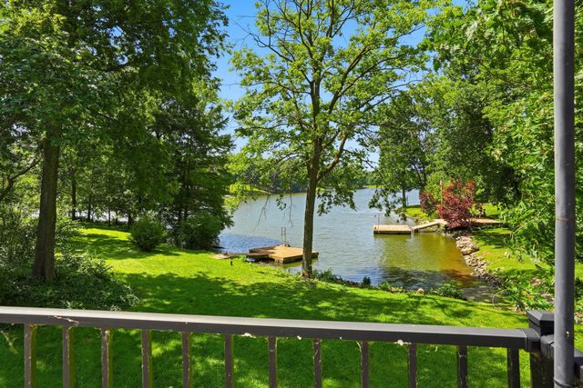 528 N CEDAR LAKE DR, Columbia, MO 65203