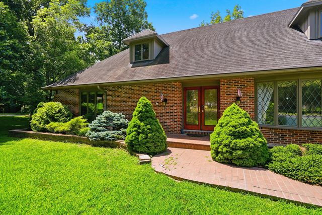 528 N CEDAR LAKE DR, Columbia, MO 65203