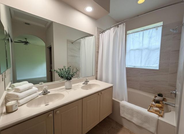 3307 Merrick Lane 1004, Margate, FL 33063