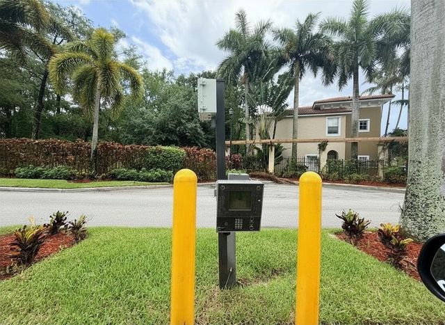 3307 Merrick Lane 1004, Margate, FL 33063