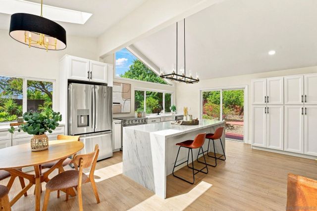 9956 Cummins Pl, San Diego, CA 92131