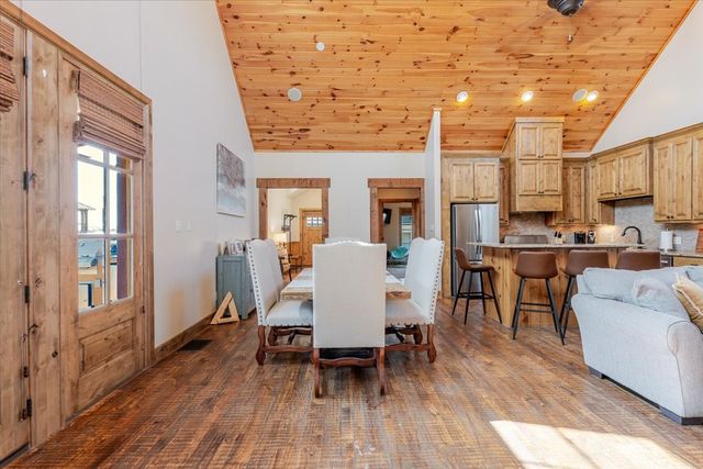 2034 Harbor Way 601, Graford, TX 76449