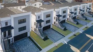 937 Worth Ave, Linden City, NJ 07036