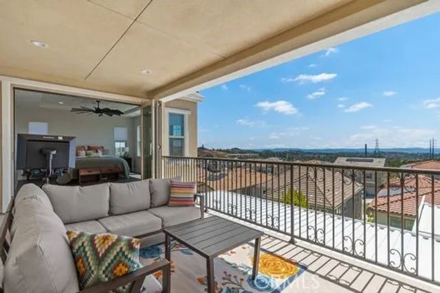 1708 Sonora Creek, Lake Forest, CA 92610