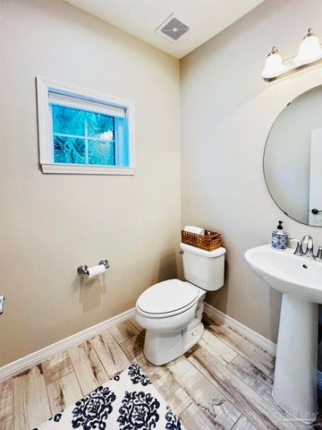 14500 Salt Meadow Dr, Pensacola, FL 32507