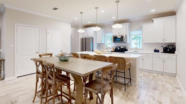 14500 Salt Meadow Dr, Pensacola, FL 32507