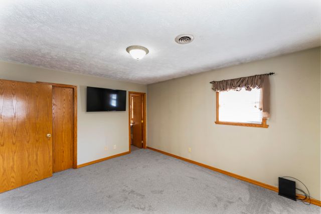 1409 Oak Street, Cassville, MO 65625