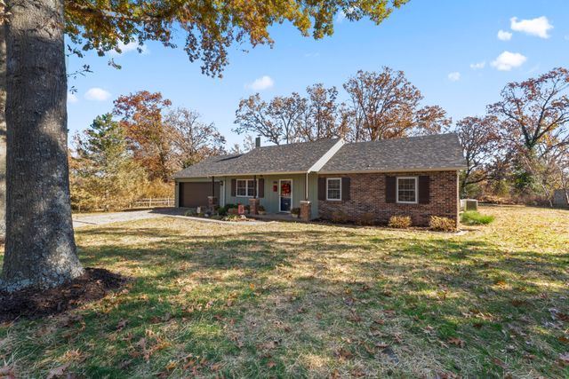 1409 Oak Street, Cassville, MO 65625