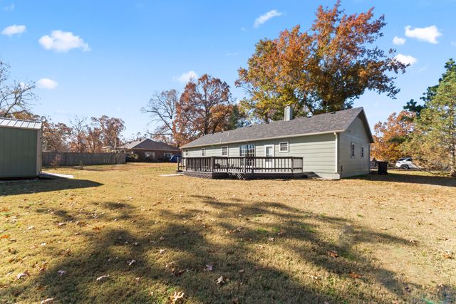 1409 Oak Street, Cassville, MO 65625