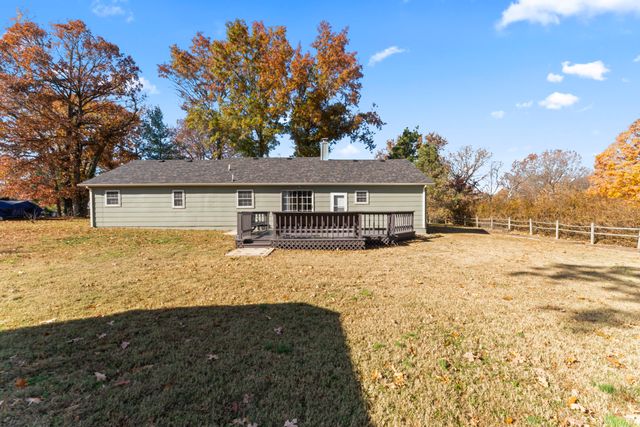1409 Oak Street, Cassville, MO 65625