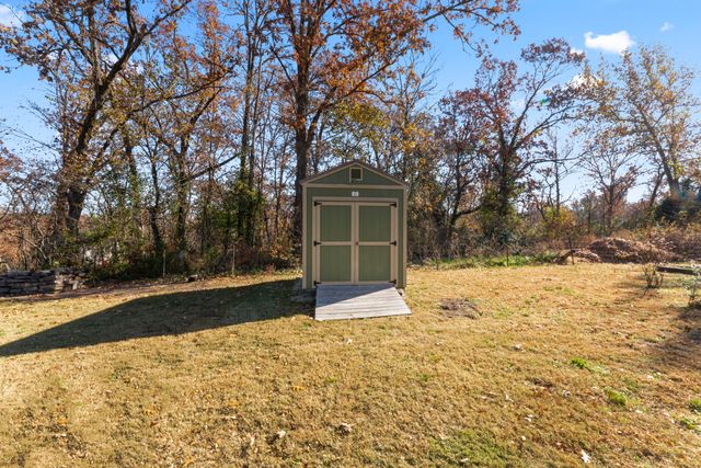 1409 Oak Street, Cassville, MO 65625