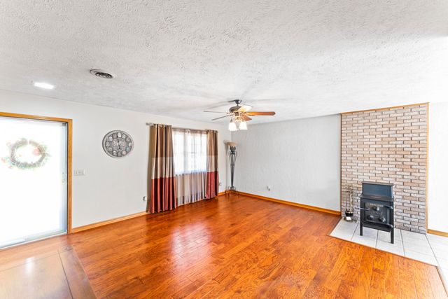 1409 Oak Street, Cassville, MO 65625