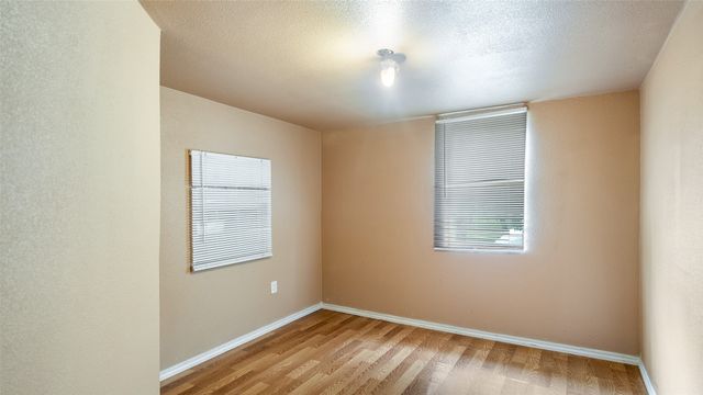 1474 Vz County Road 3810, Wills Point, TX 75169