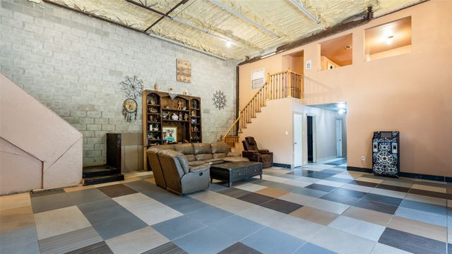 1474 Vz County Road 3810, Wills Point, TX 75169