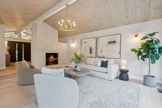 112 Valley Oaks Dr, Alamo, CA 94507