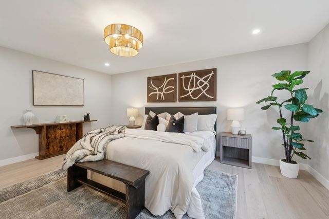 112 Valley Oaks Dr, Alamo, CA 94507