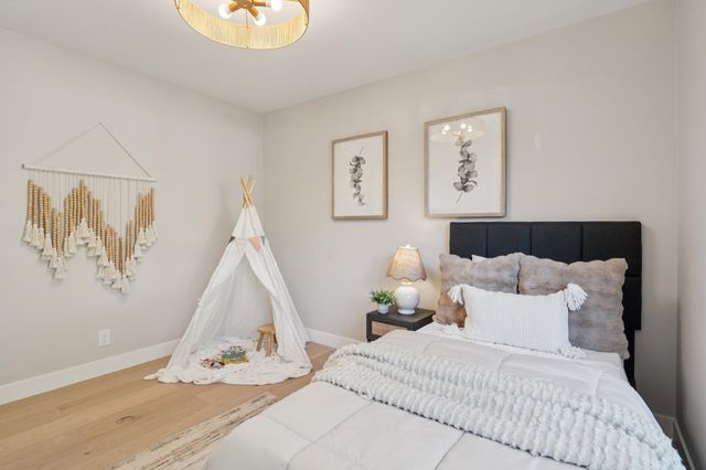 112 Valley Oaks Dr, Alamo, CA 94507