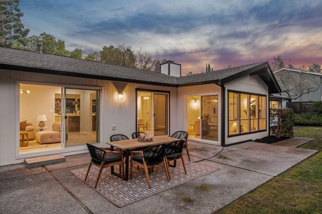 112 Valley Oaks Dr, Alamo, CA 94507