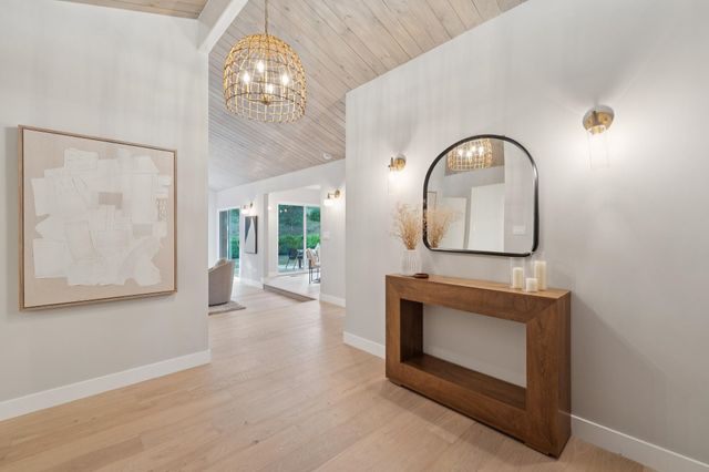 112 Valley Oaks Dr, Alamo, CA 94507