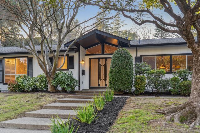 112 Valley Oaks Dr, Alamo, CA 94507