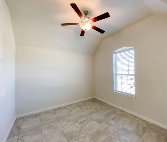 2923 Millstream Court, Dickinson, TX 77539